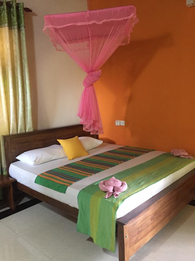 Bee Nest Bed & Breakfast Negombo Eksteriør billede